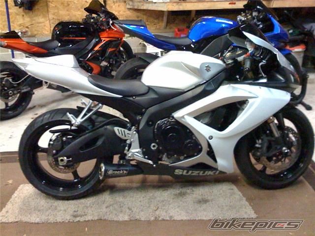 Photo 1586607