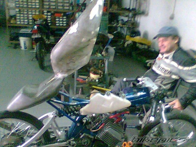 Photo 1586610