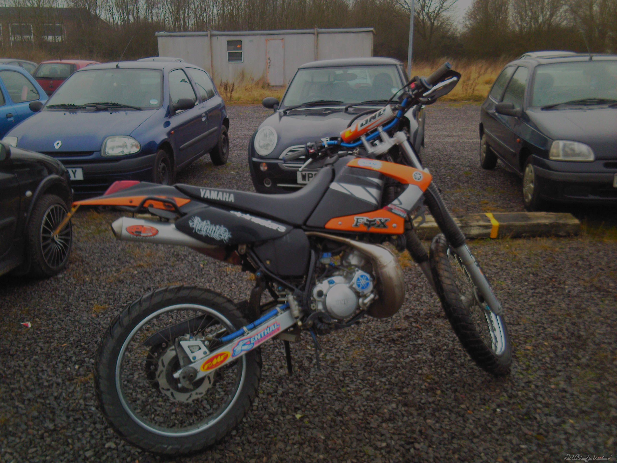 Photo 1586843