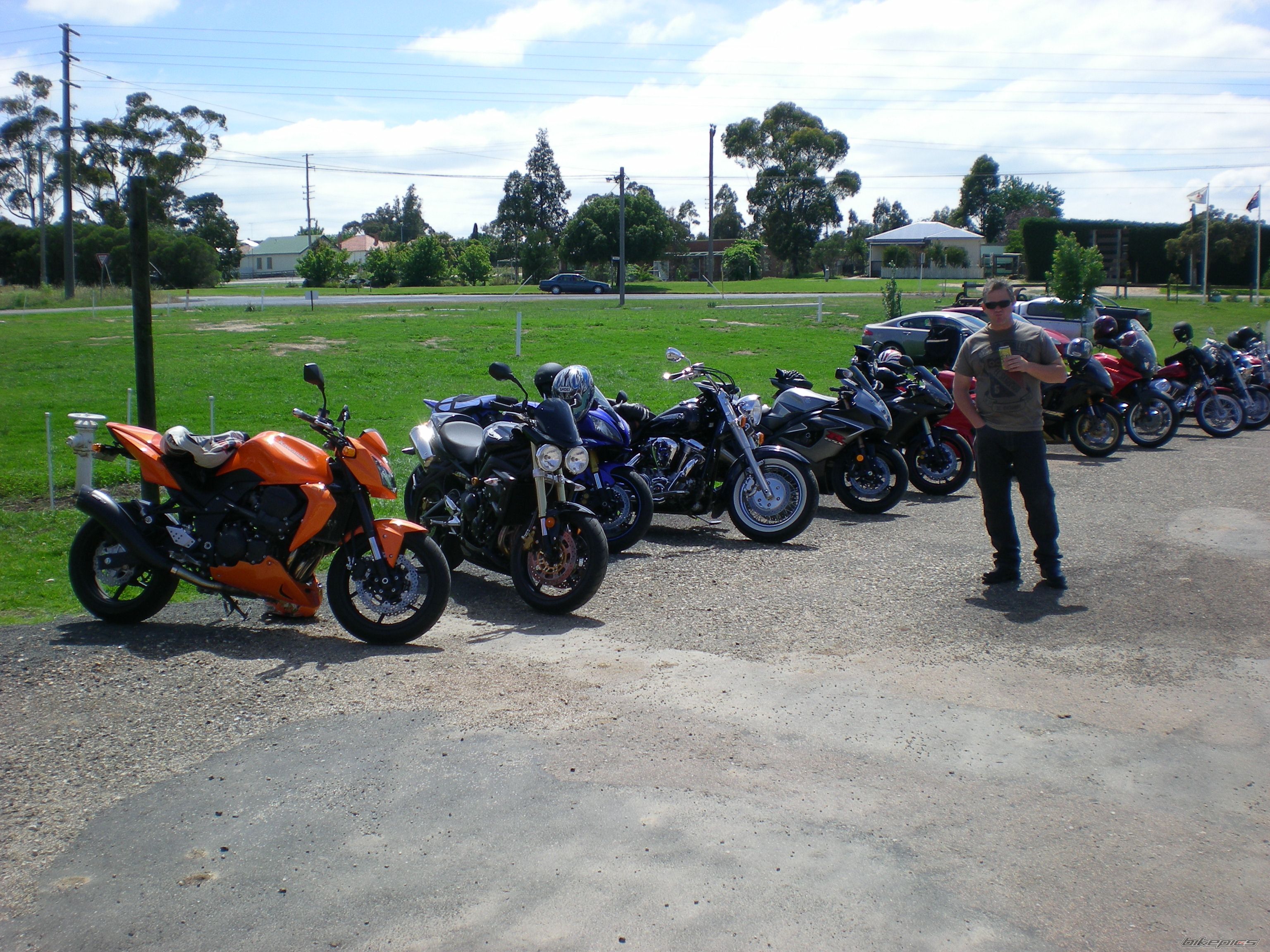 Photo 1586873