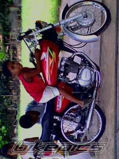 Photo 1586907