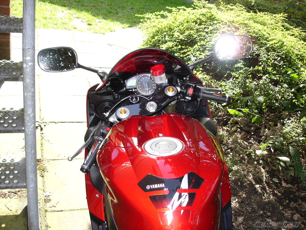 Photo 1586945