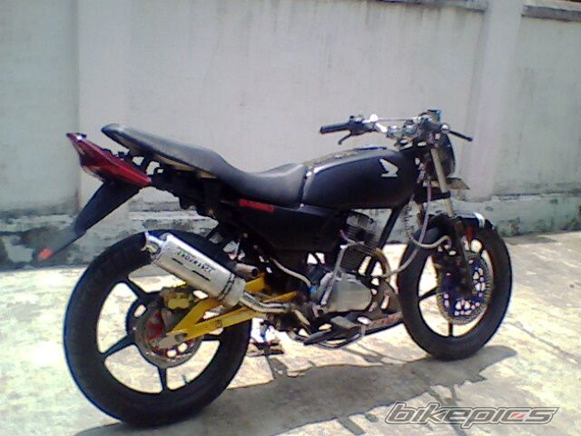 Photo 1586991