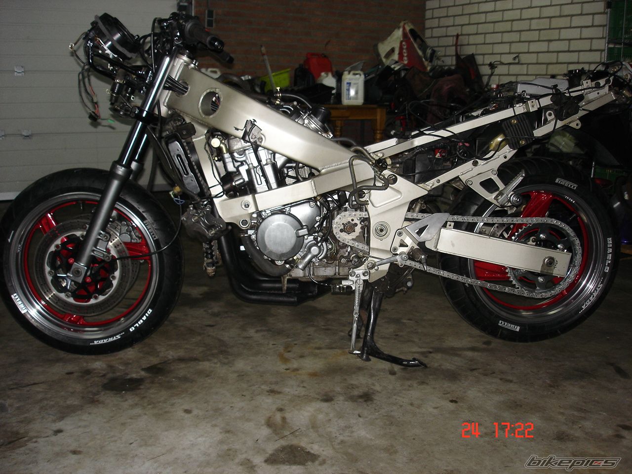Photo 1587014