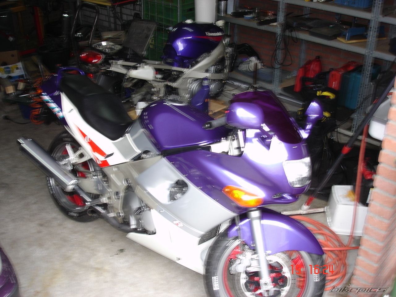 Photo 1587025