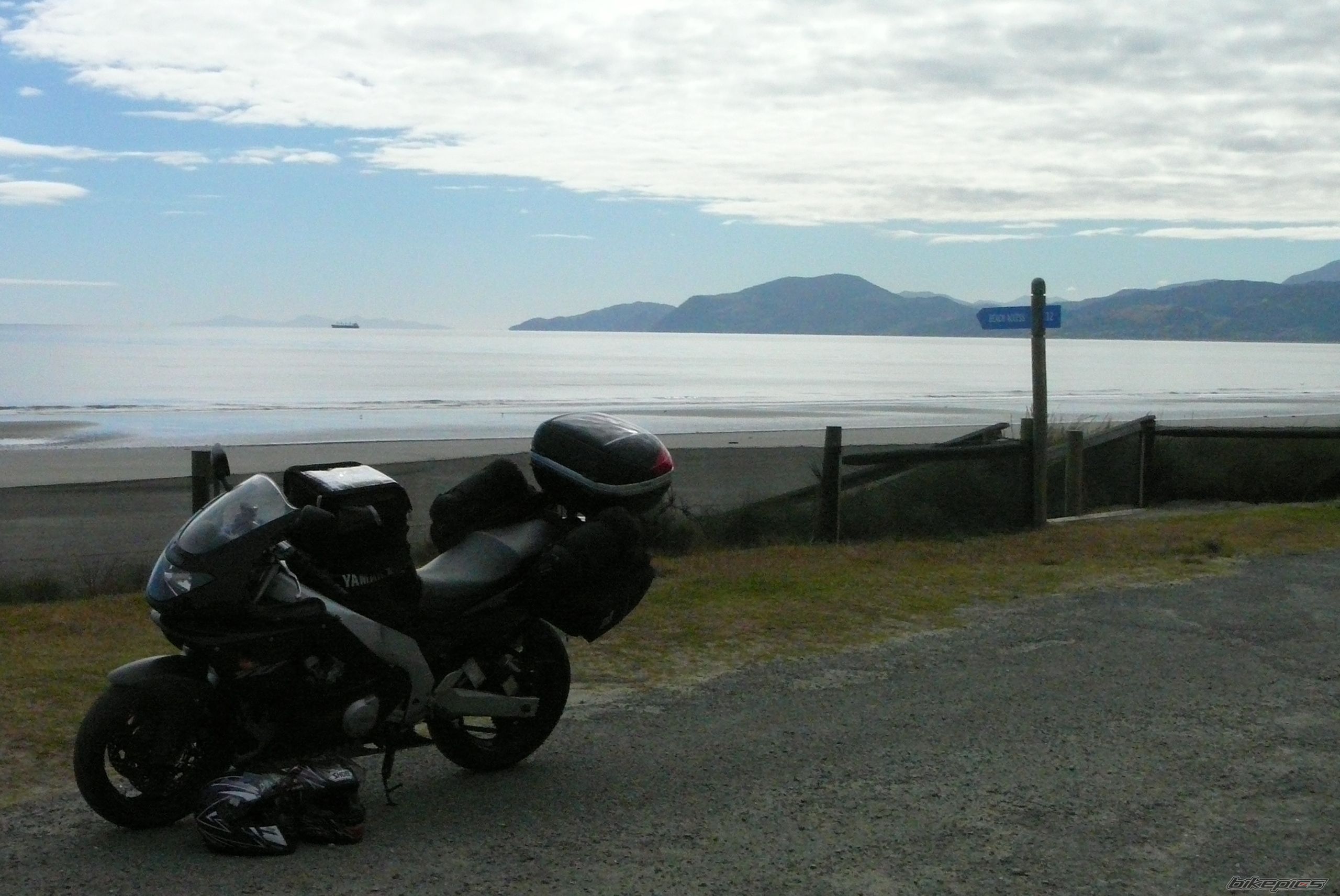 Photo 1587049