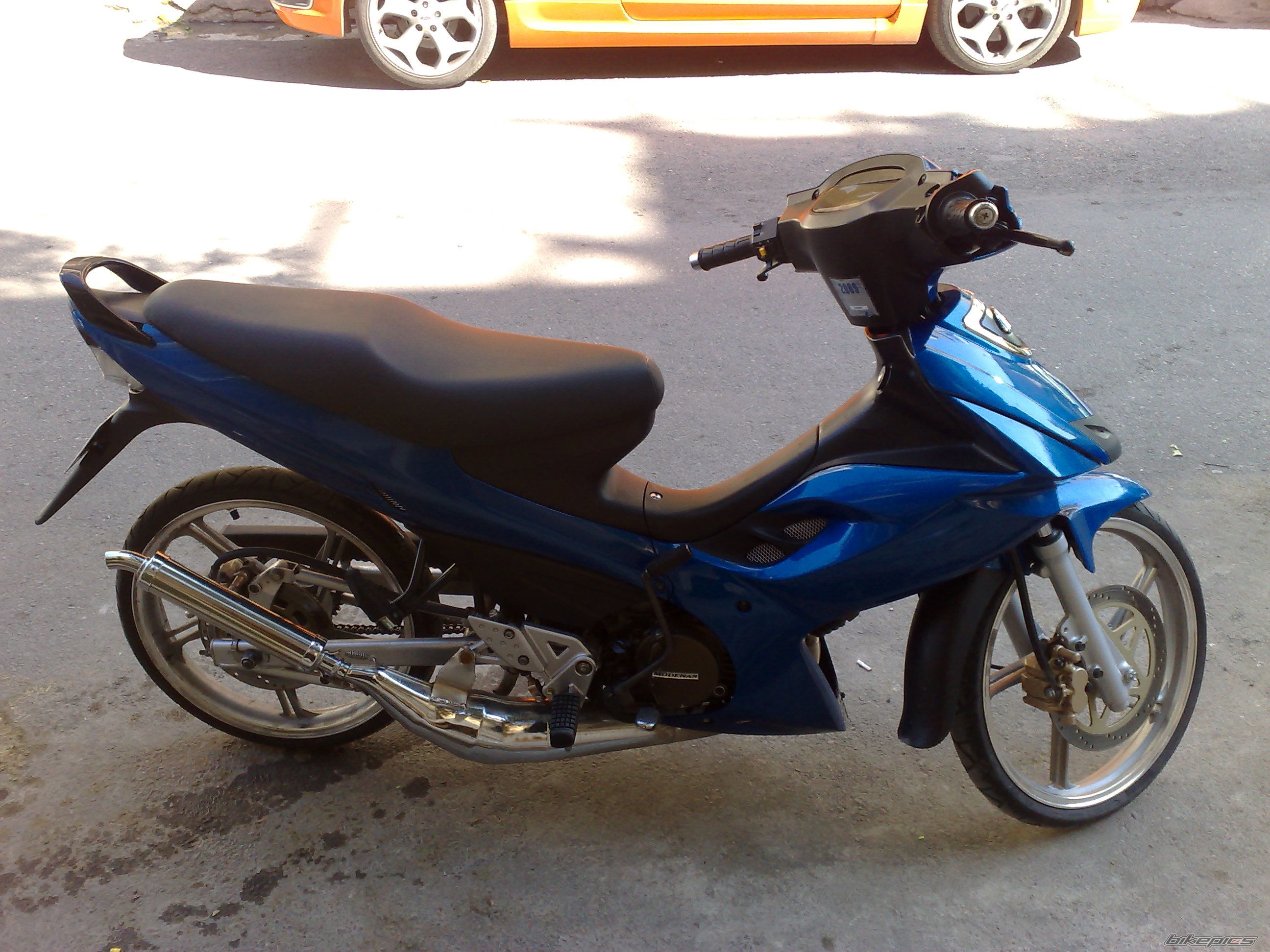 Photo 1587207