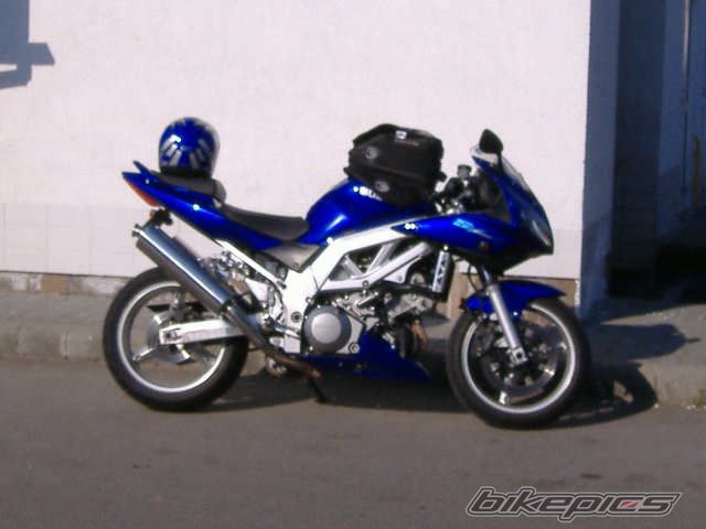 Photo 1587435
