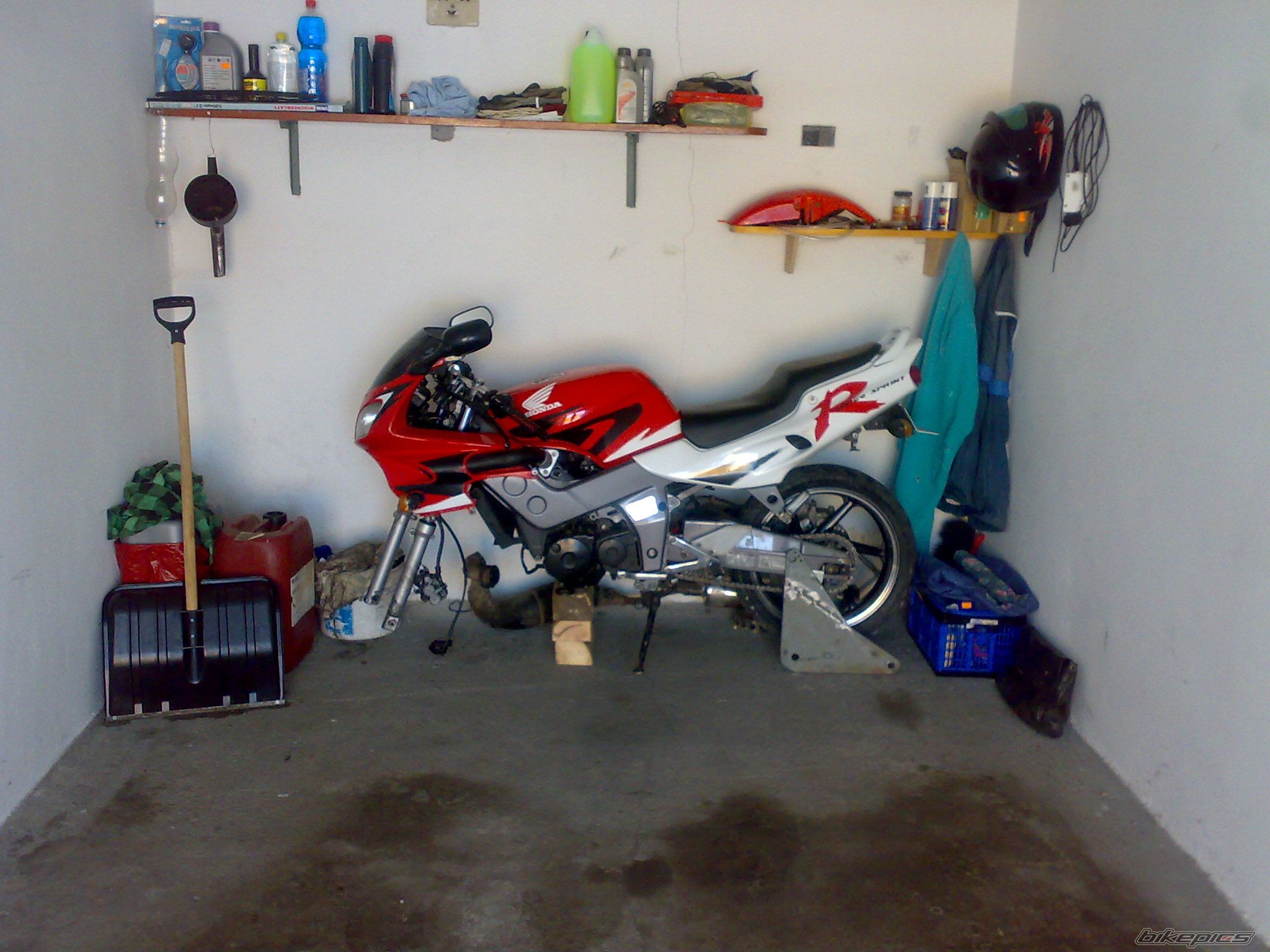 Photo 1587436