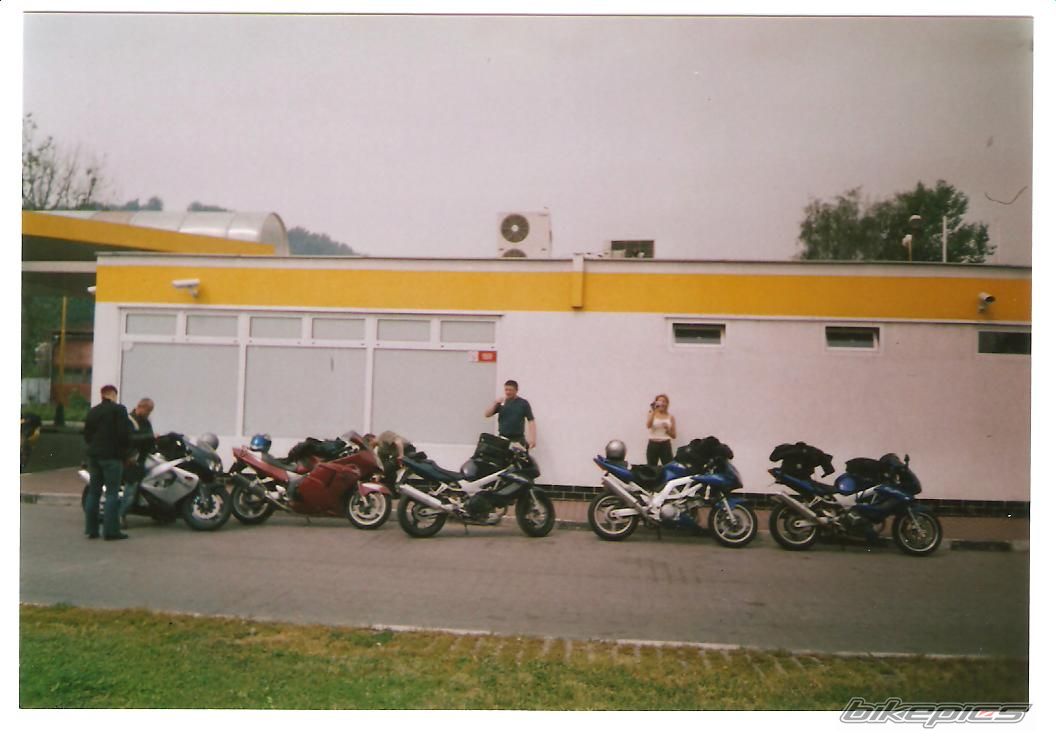 Photo 1587444