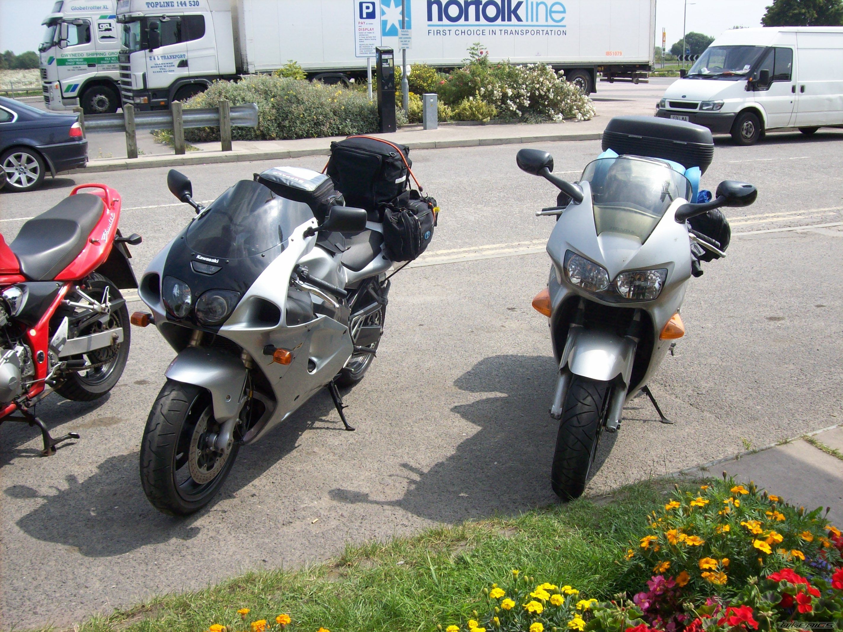 Bike Photo 1587472