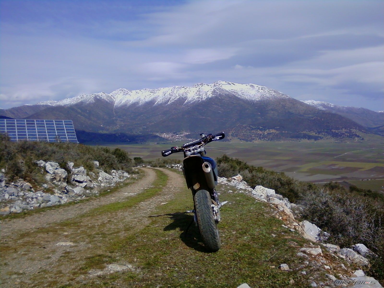 Photo 1587496