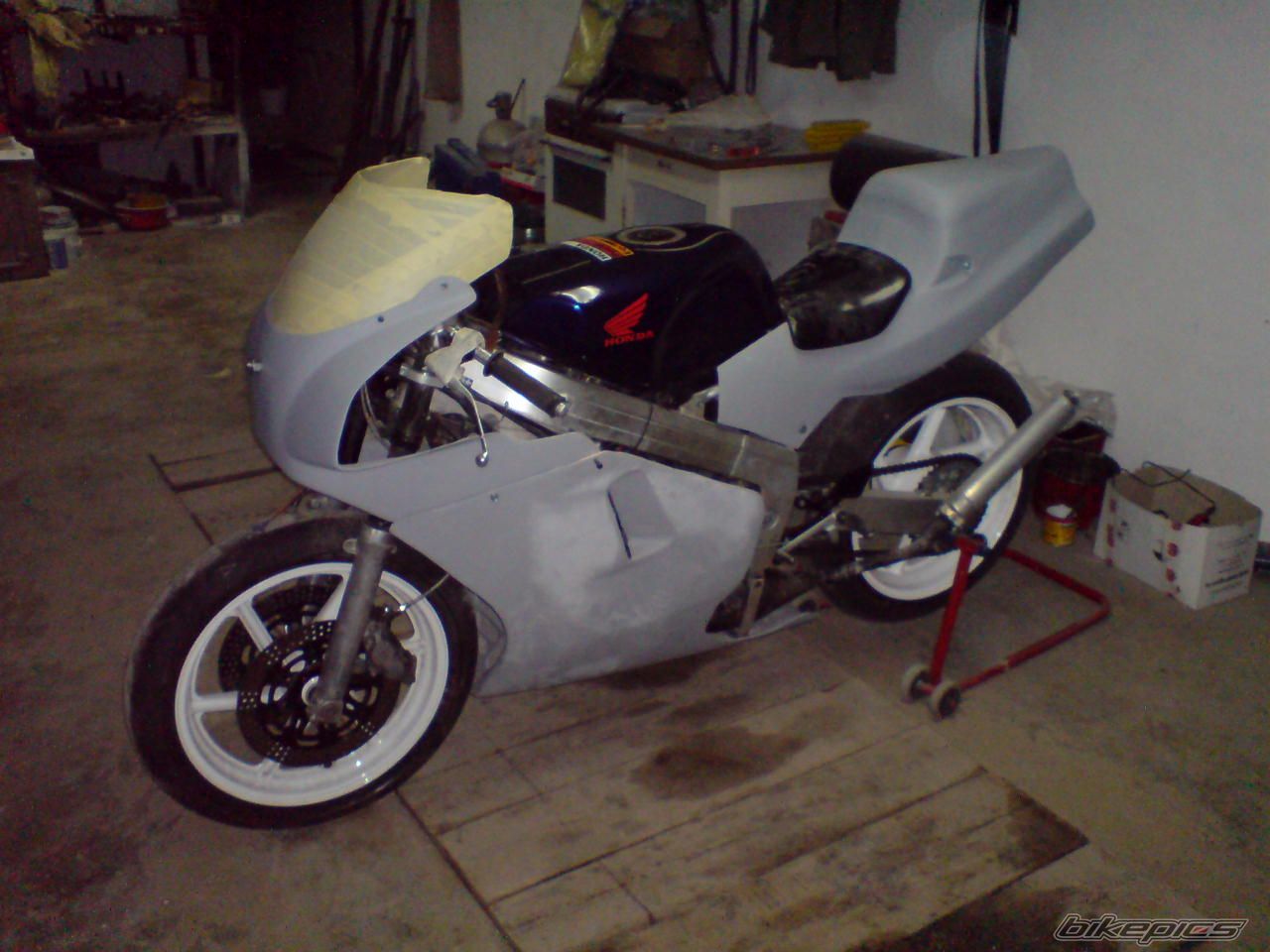 Photo 1587640