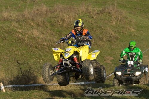 Photo 1587673