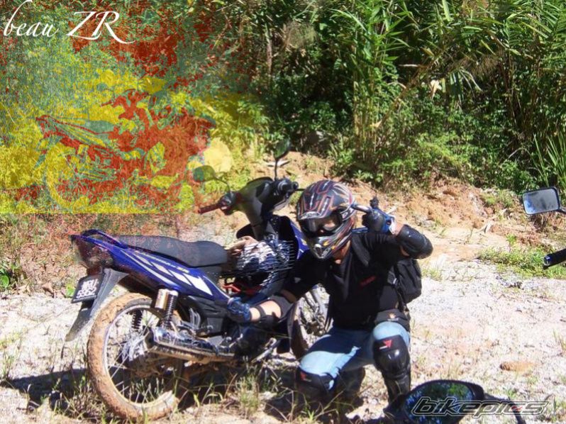 Photo 1587694