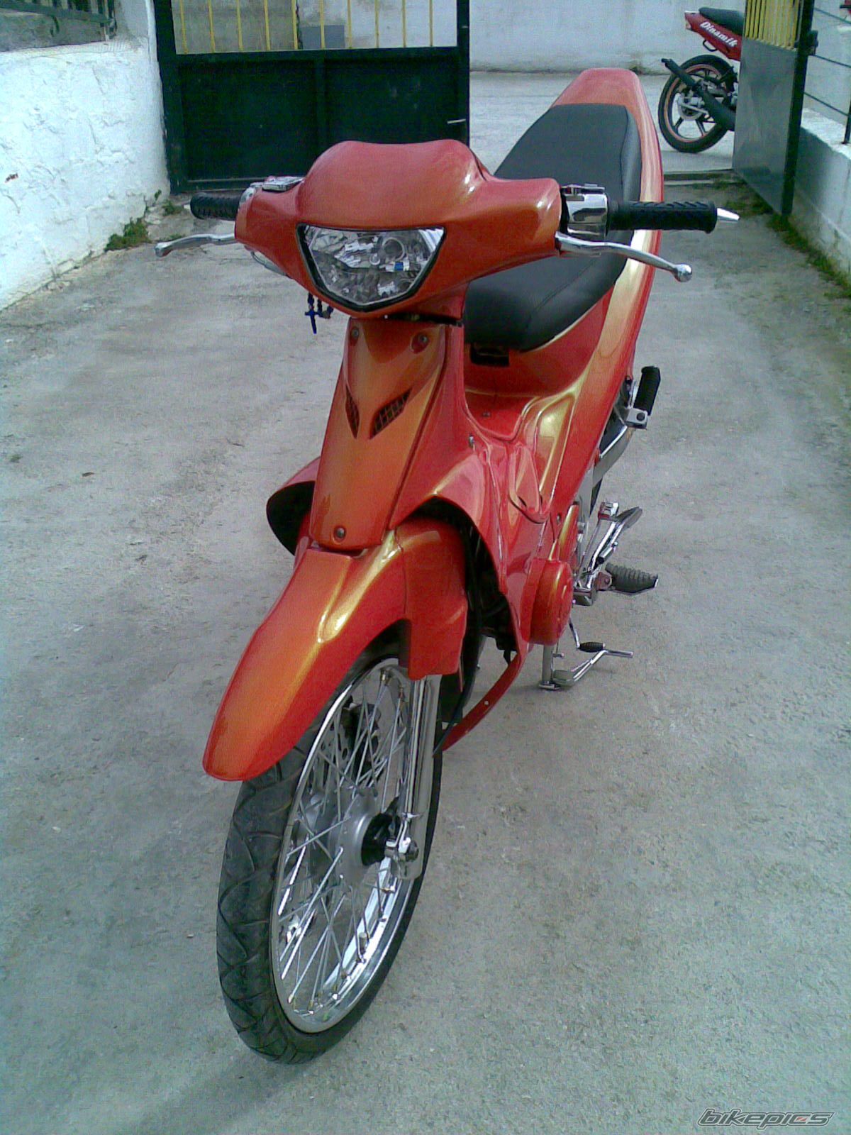 Bike Photo 1587701