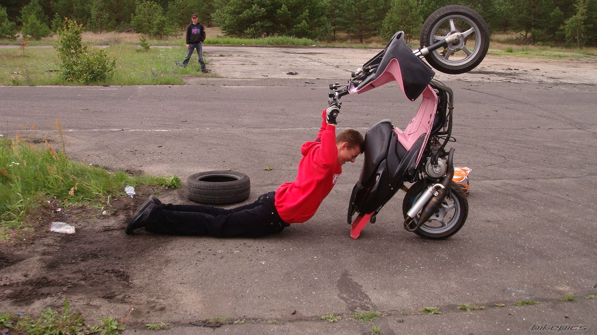 Photo 1587704