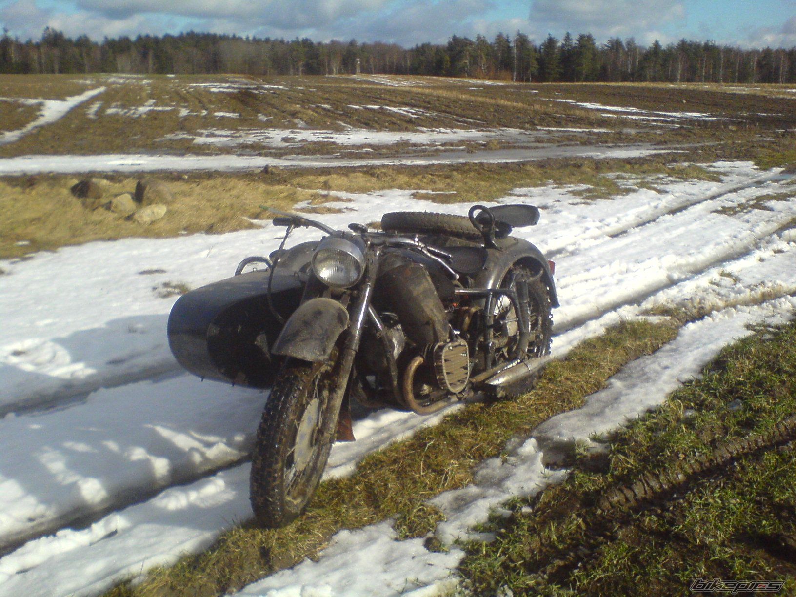 Photo 1587789