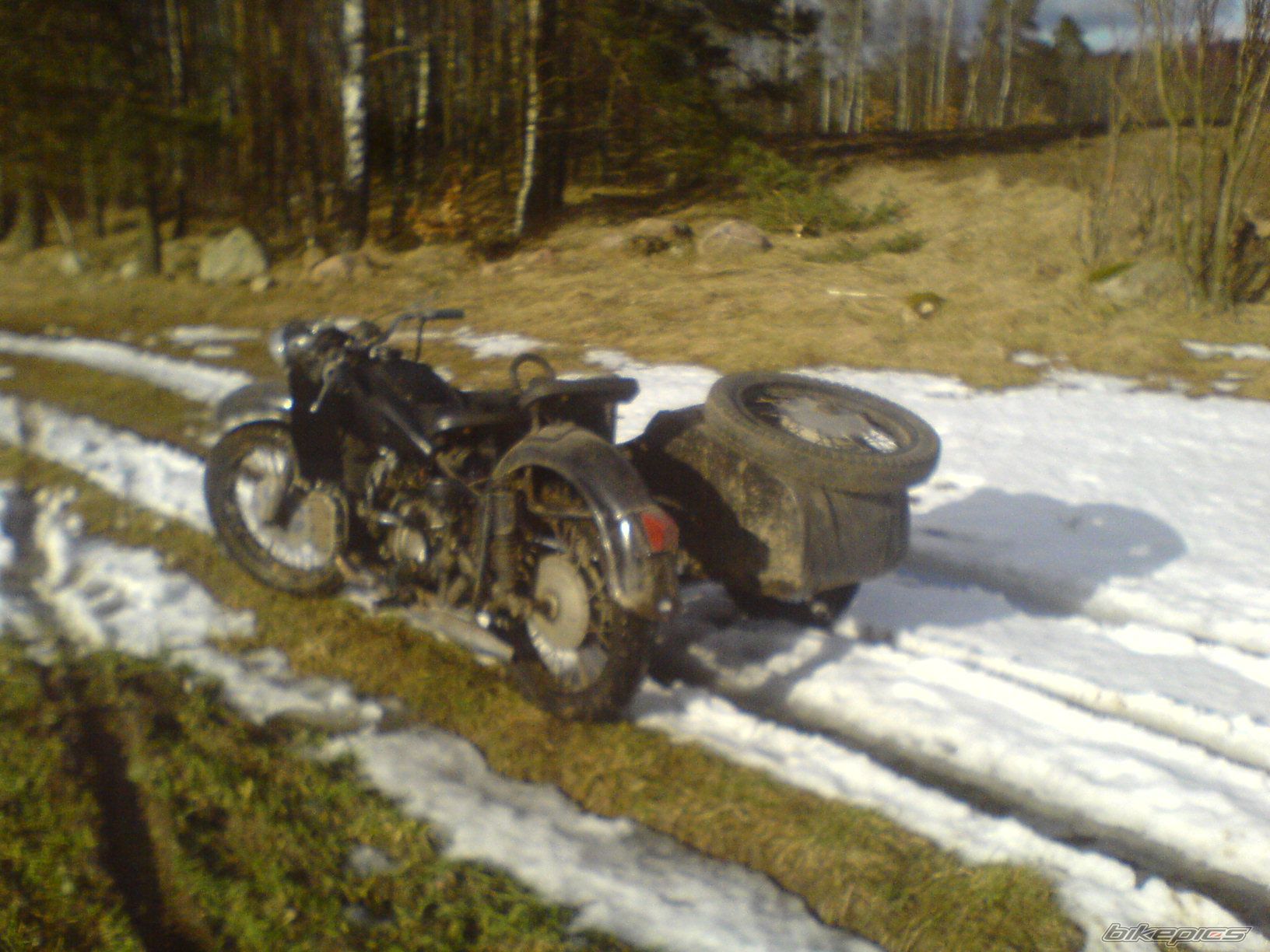 Photo 1587790