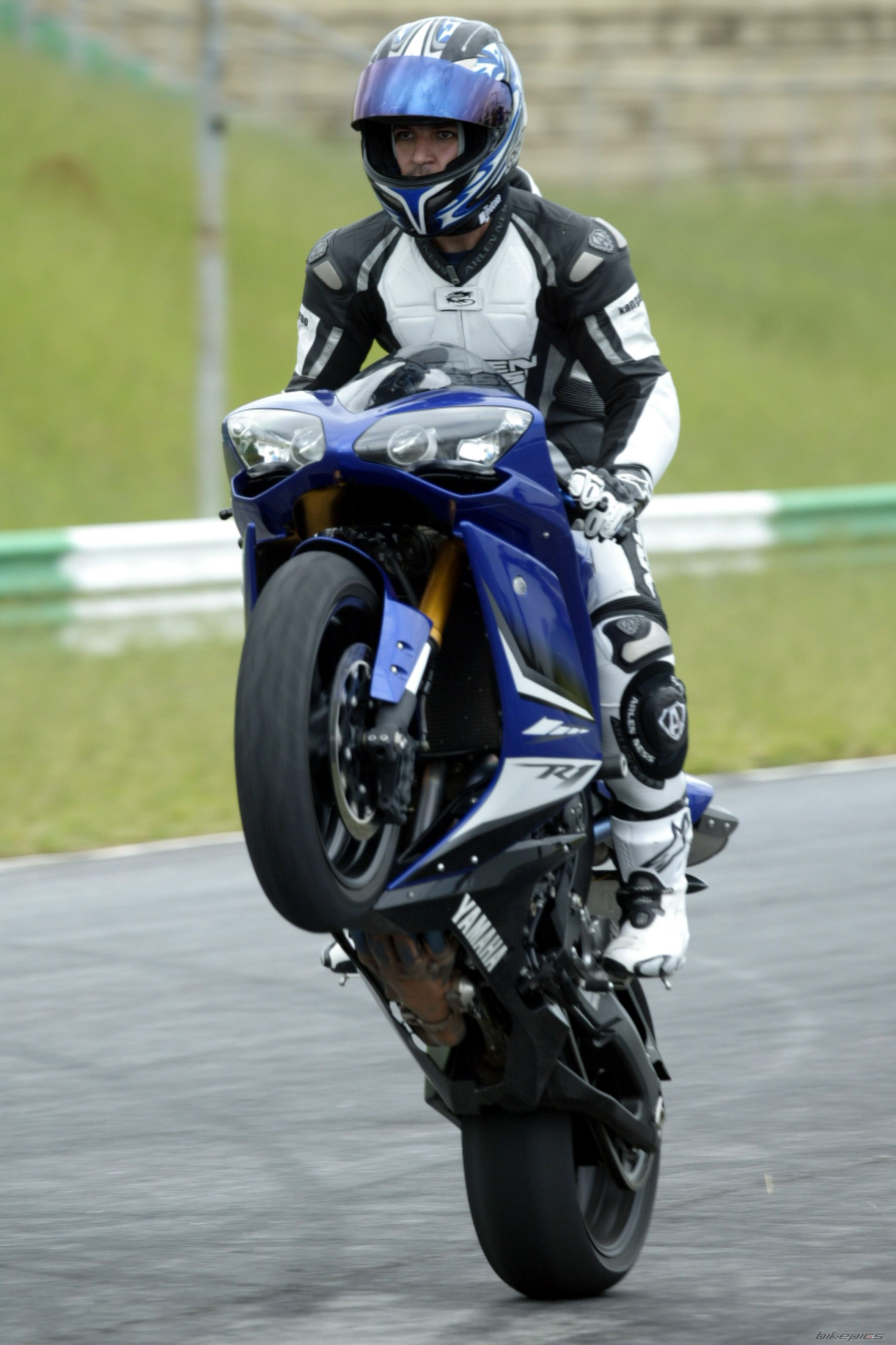 Bike Photo 1587791