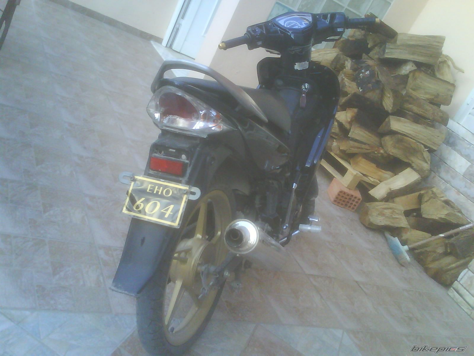 Photo 1587826