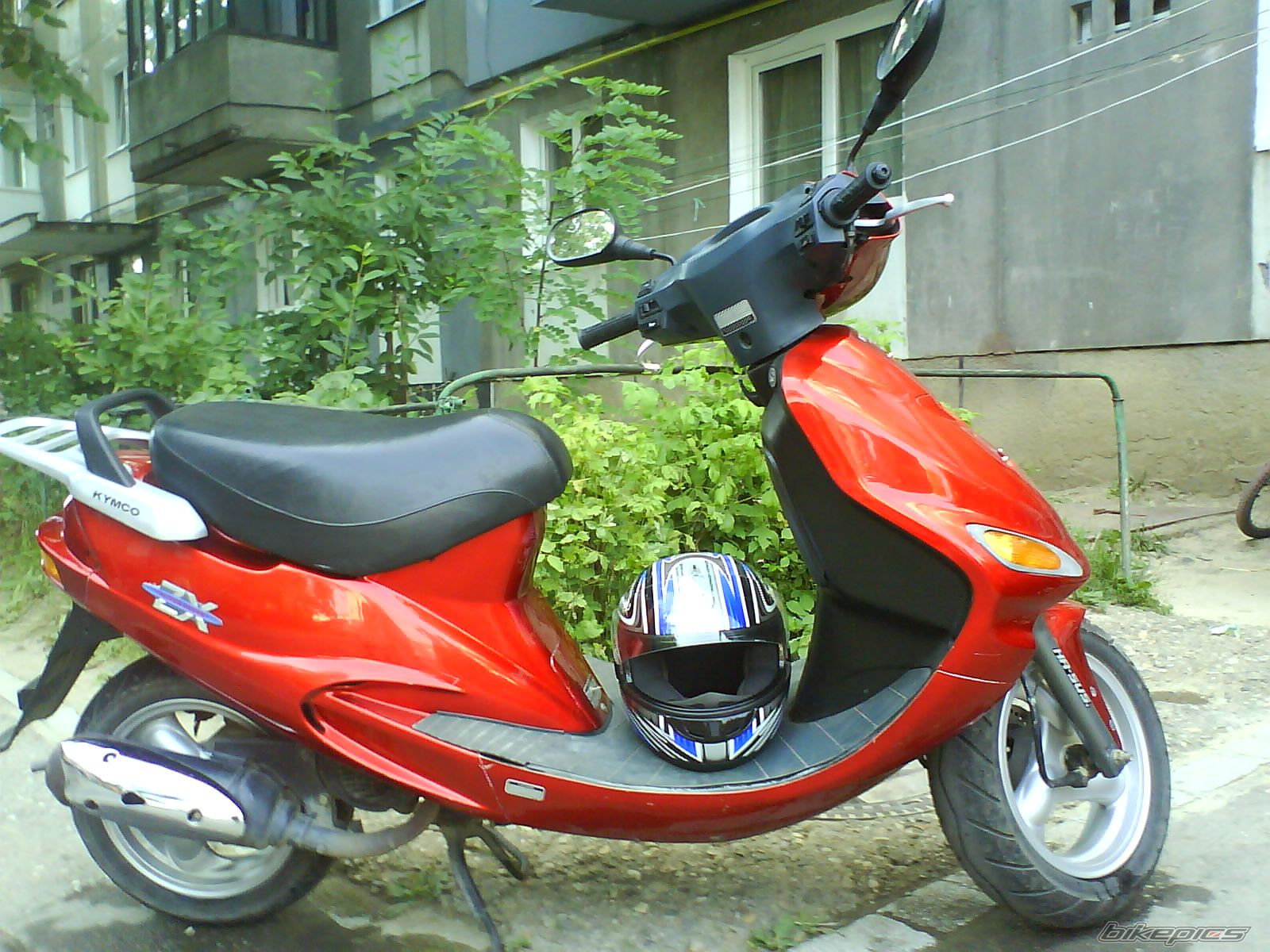 Photo 1587840