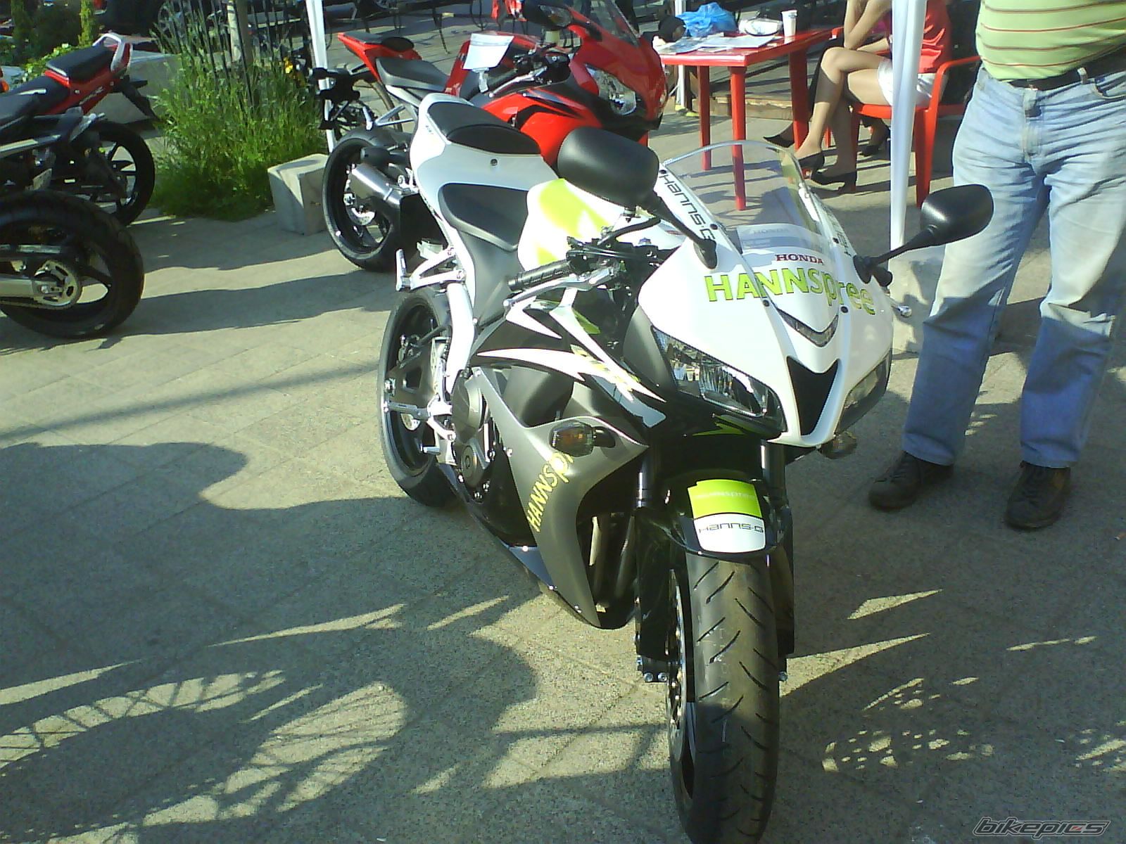 Bike Photo 1587851