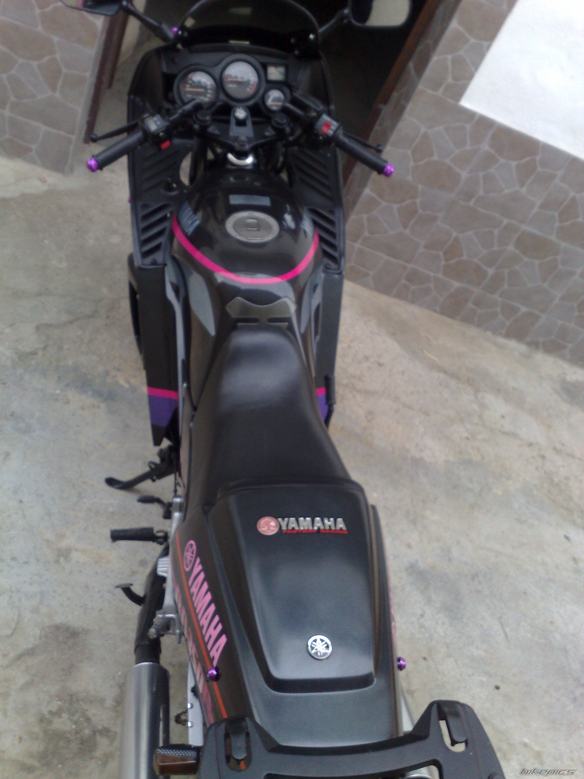 Photo 1587866