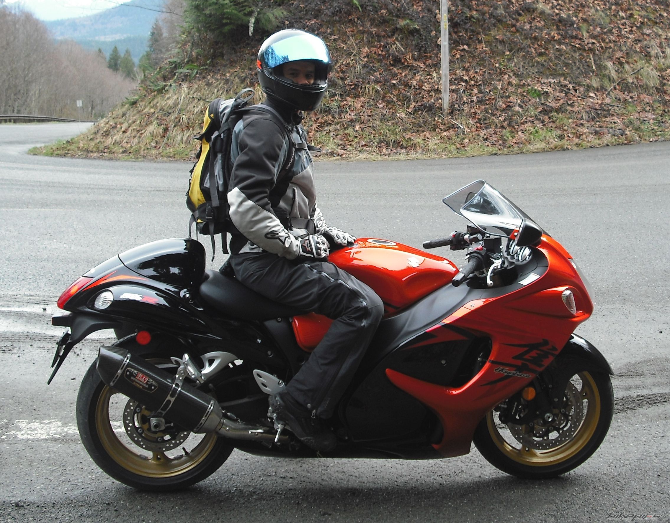 Photo 1587878