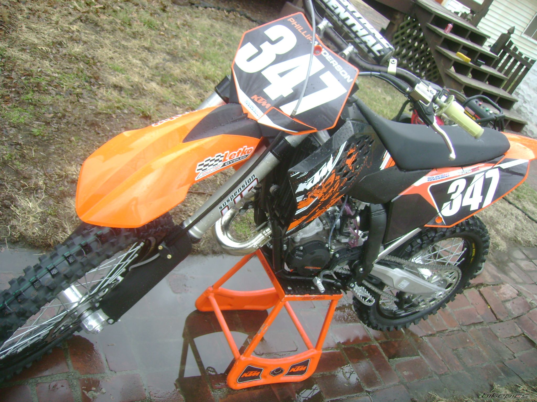Bike Photo 1587882
