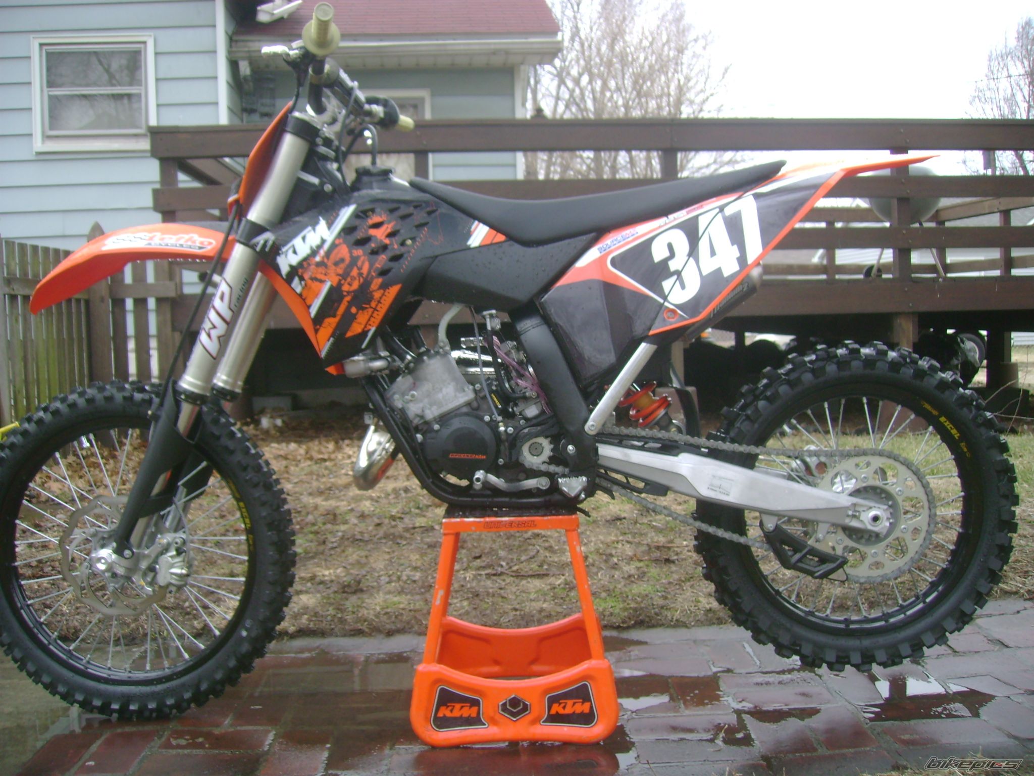 Bike Photo 1587885