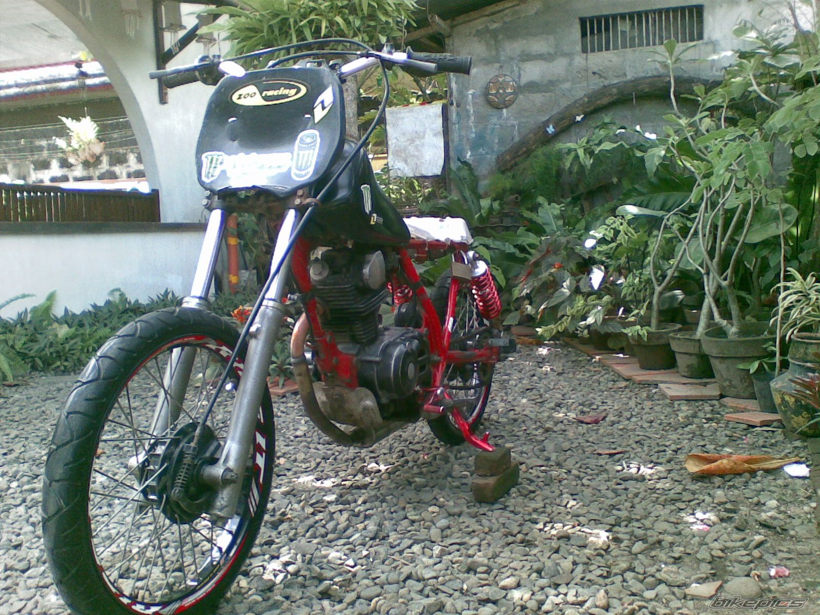 Photo 1588102