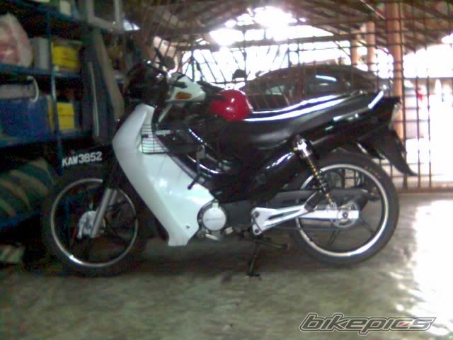 Photo 1588199