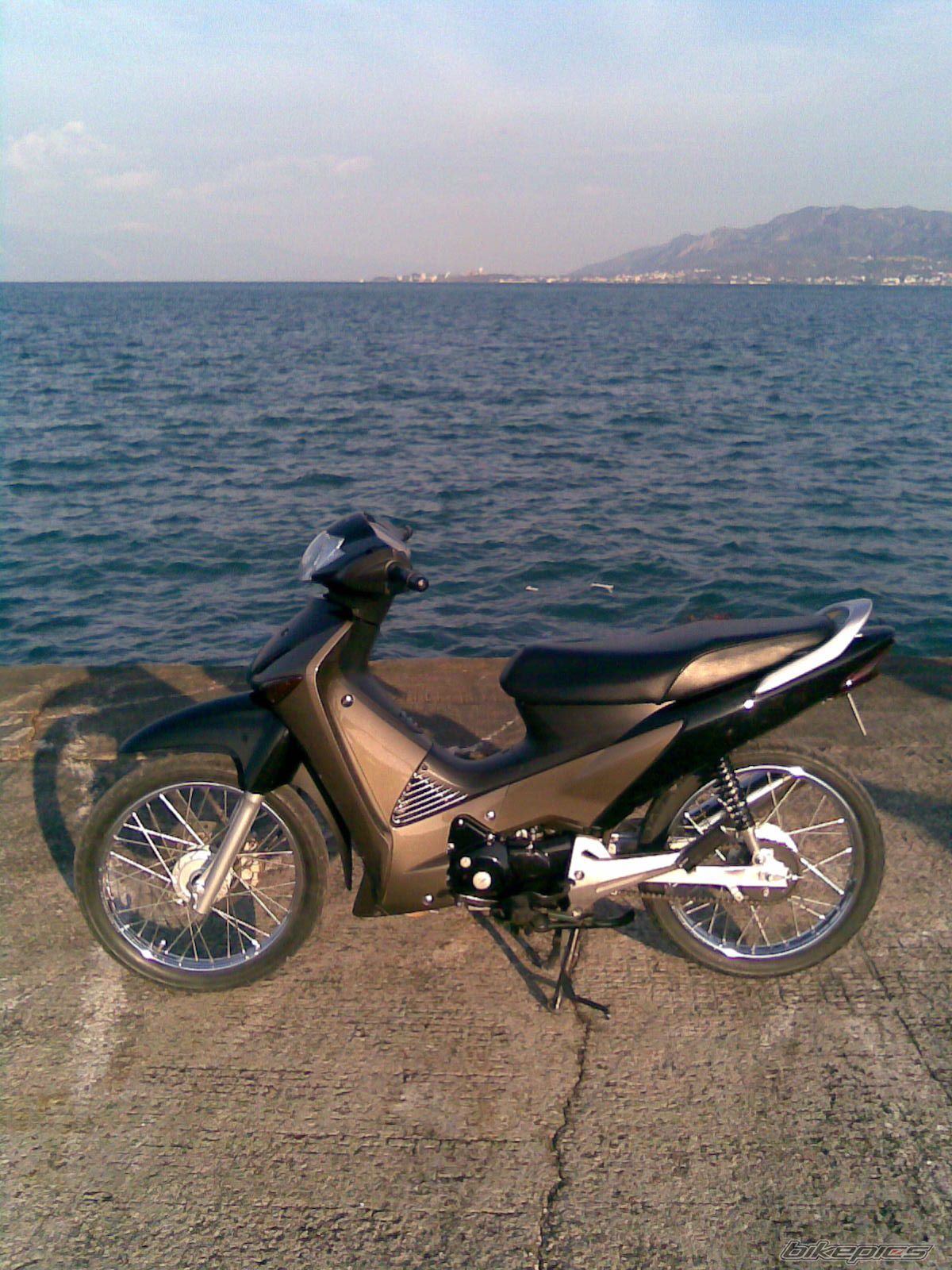 Photo 1588283