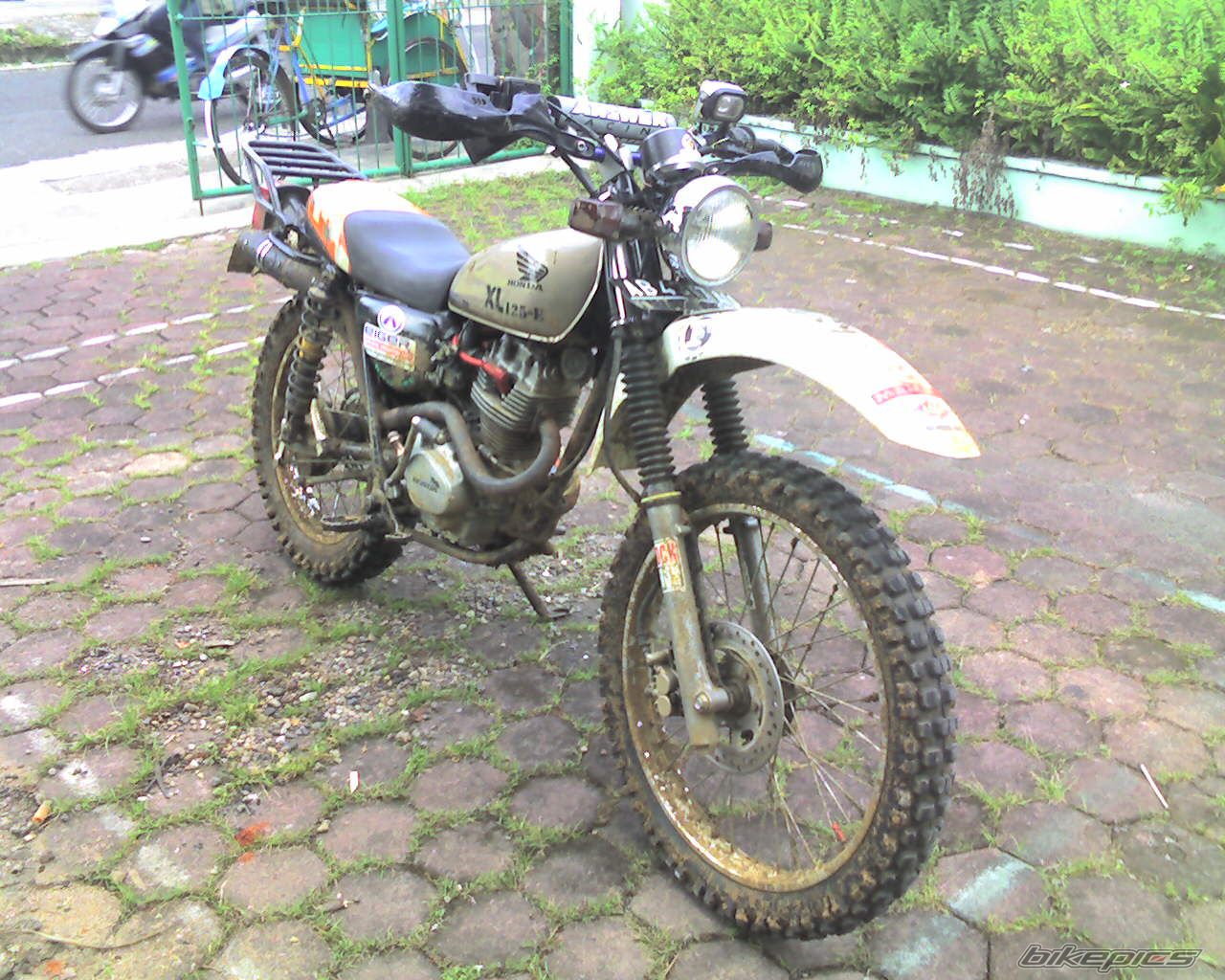 Photo 1588297