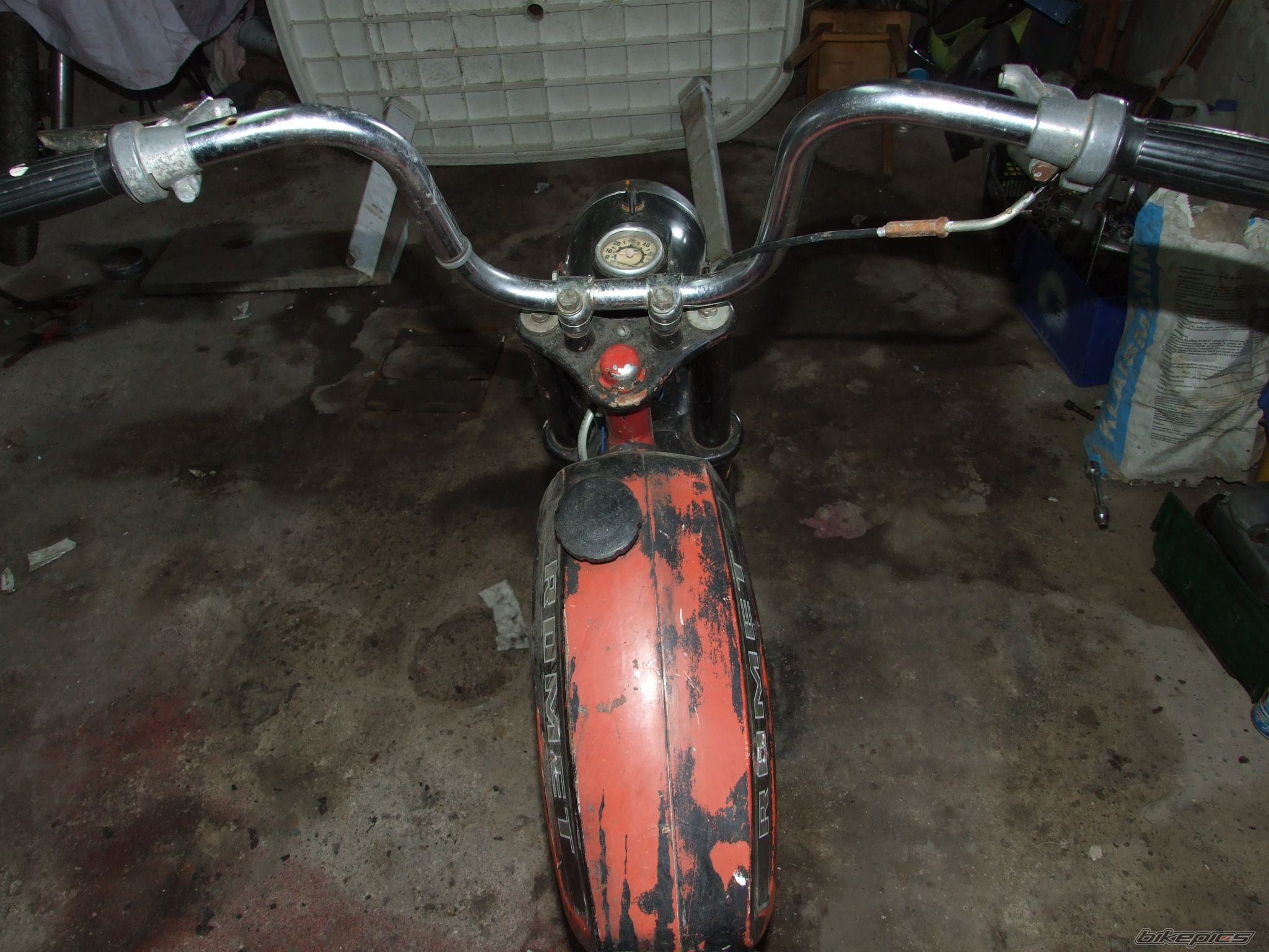 Photo 1588342