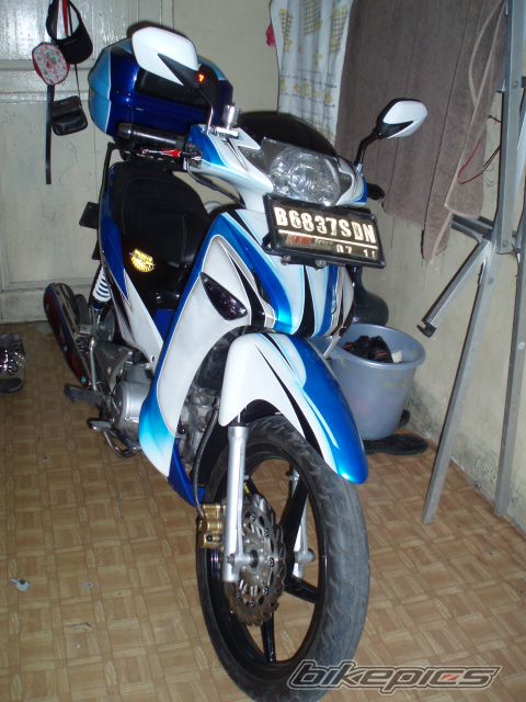Photo 1588347