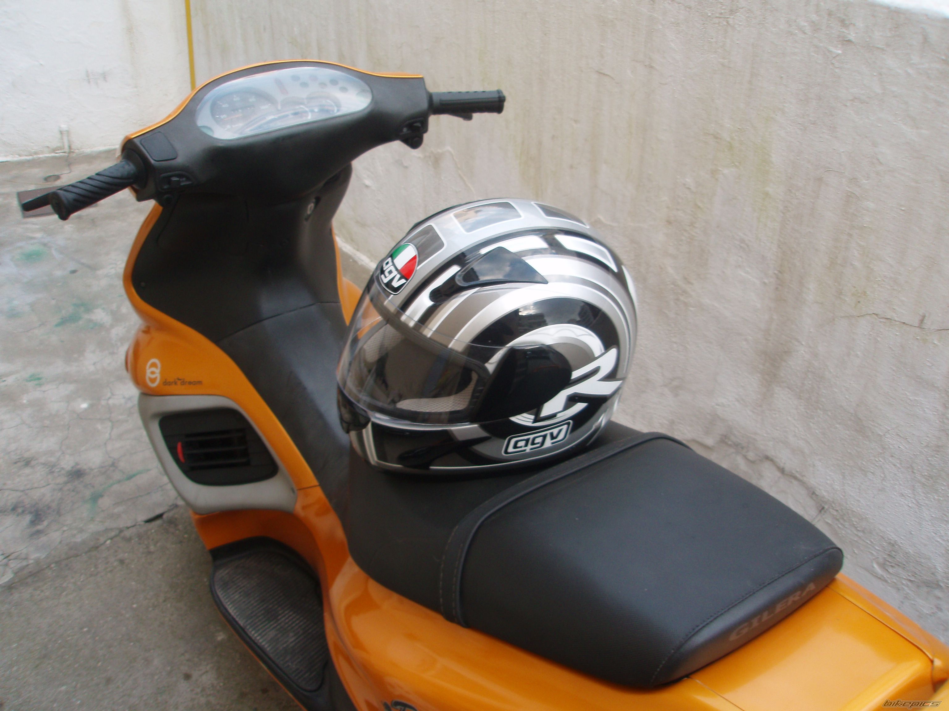 Bike Photo 1588445