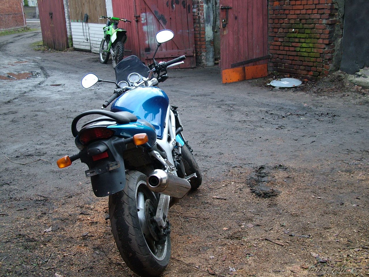 Photo 1588494