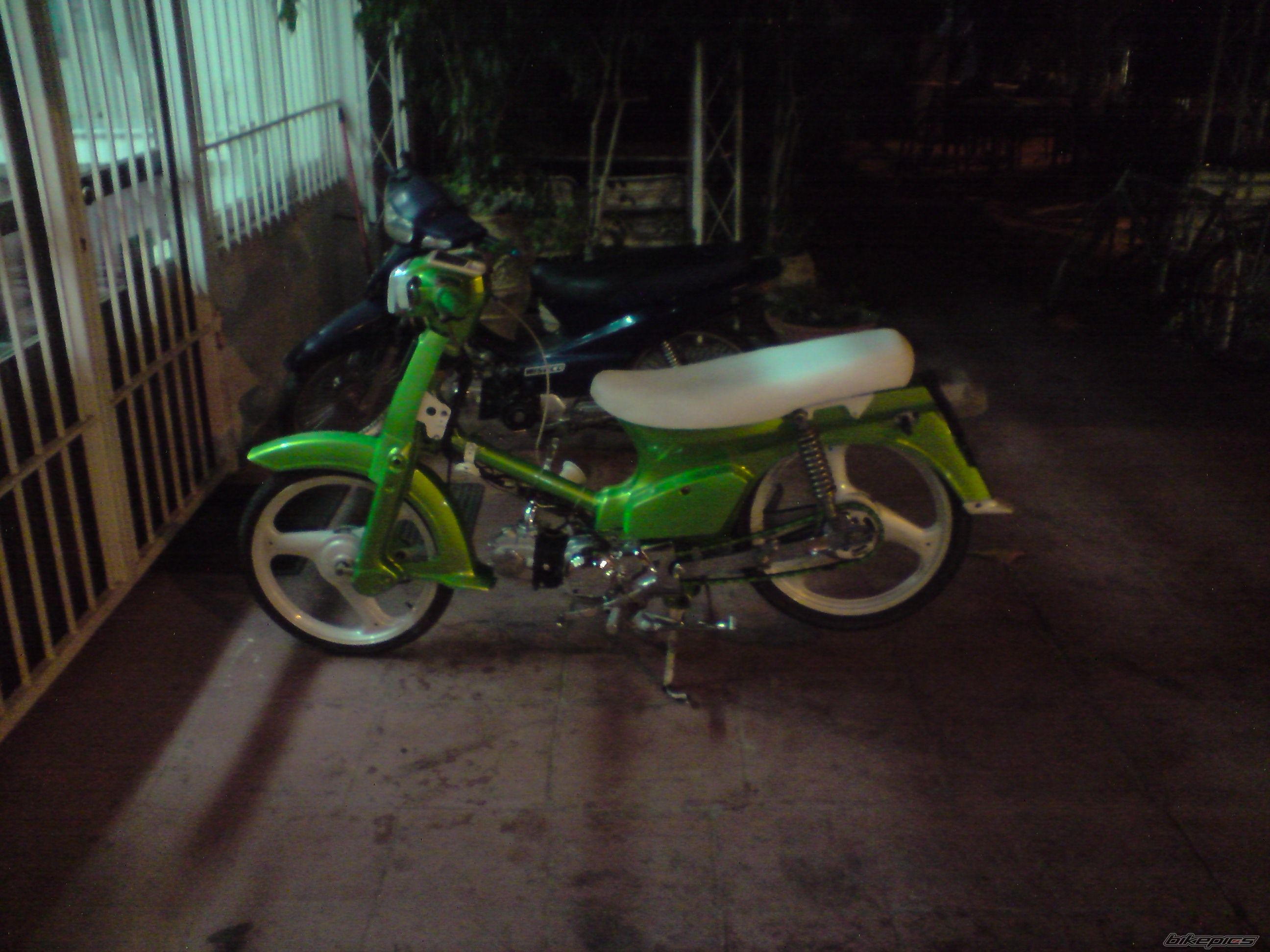 Photo 1588571