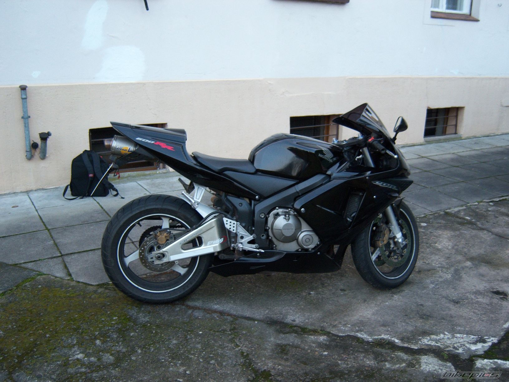 Bike Photo 1588687