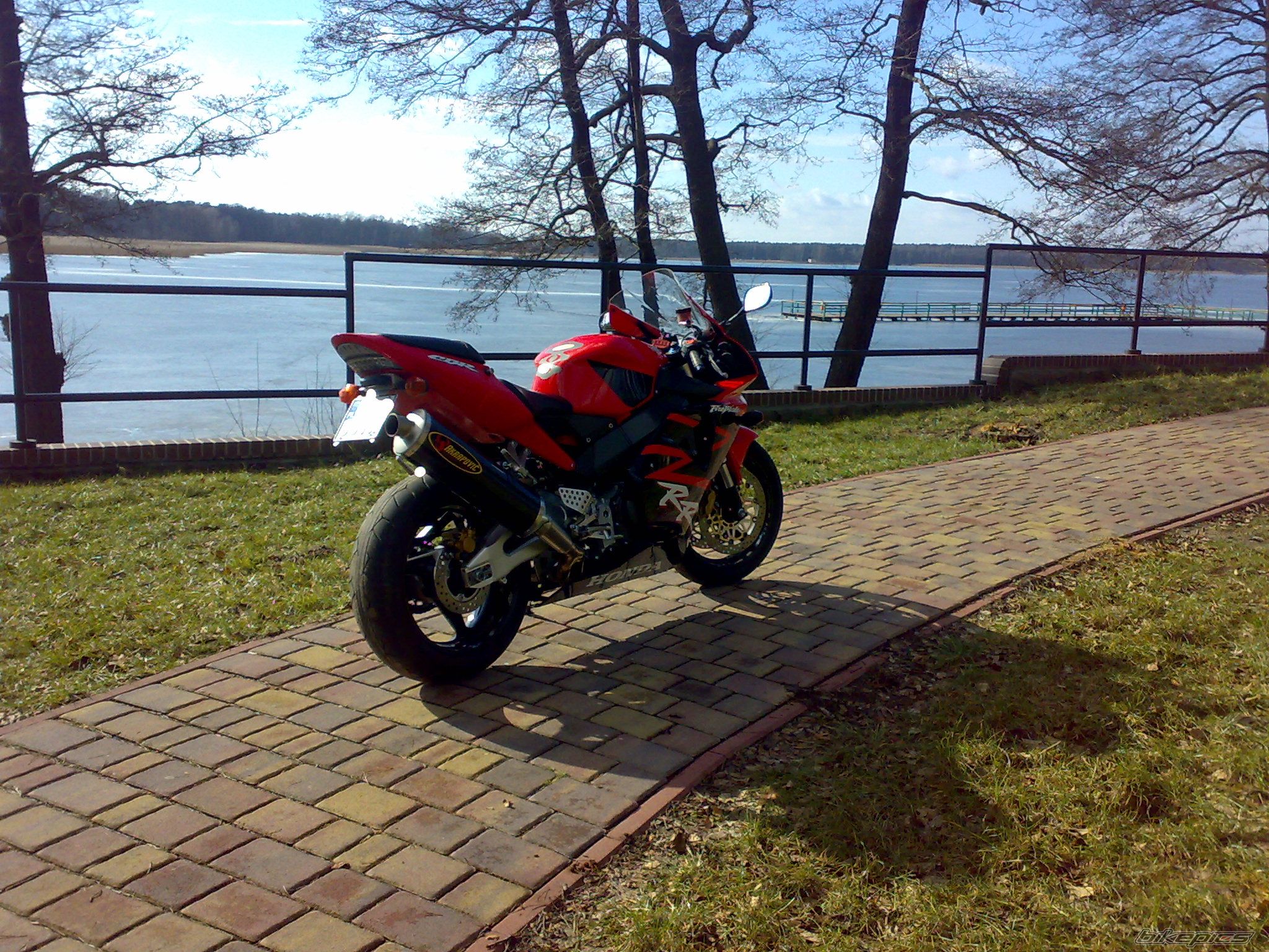 Photo 1588784