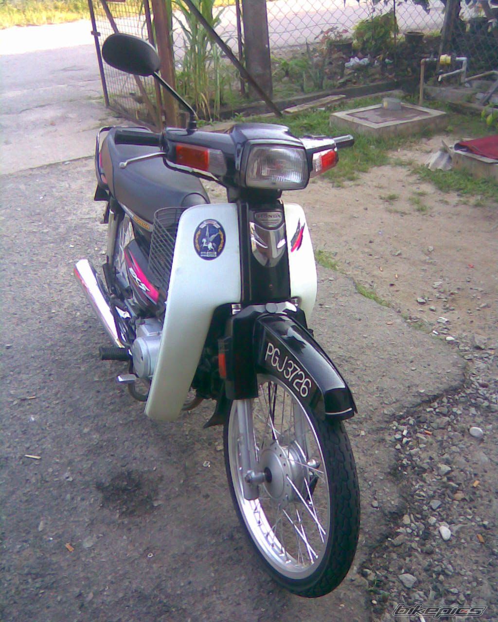Photo 1588813