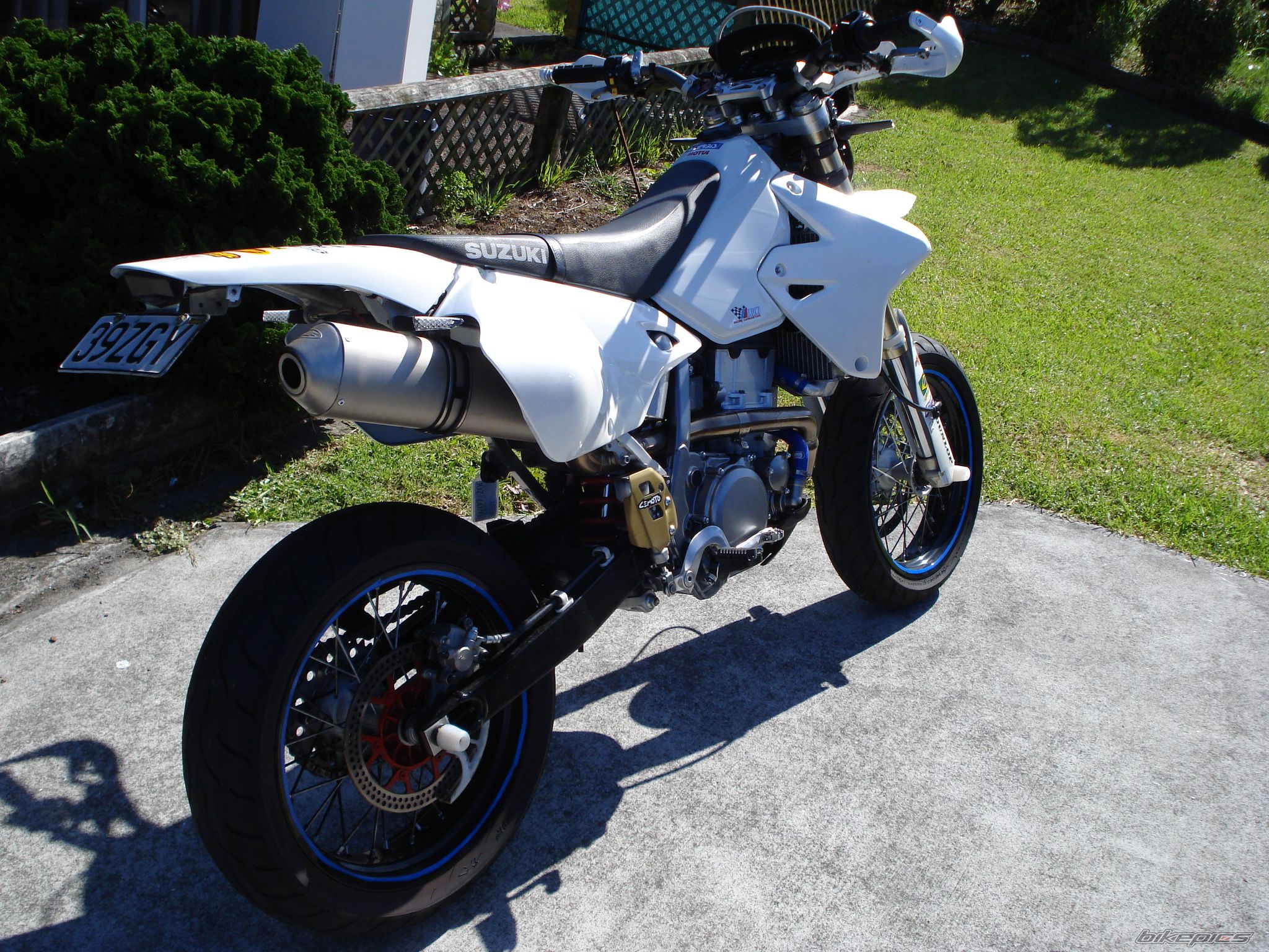 Photo 1588902
