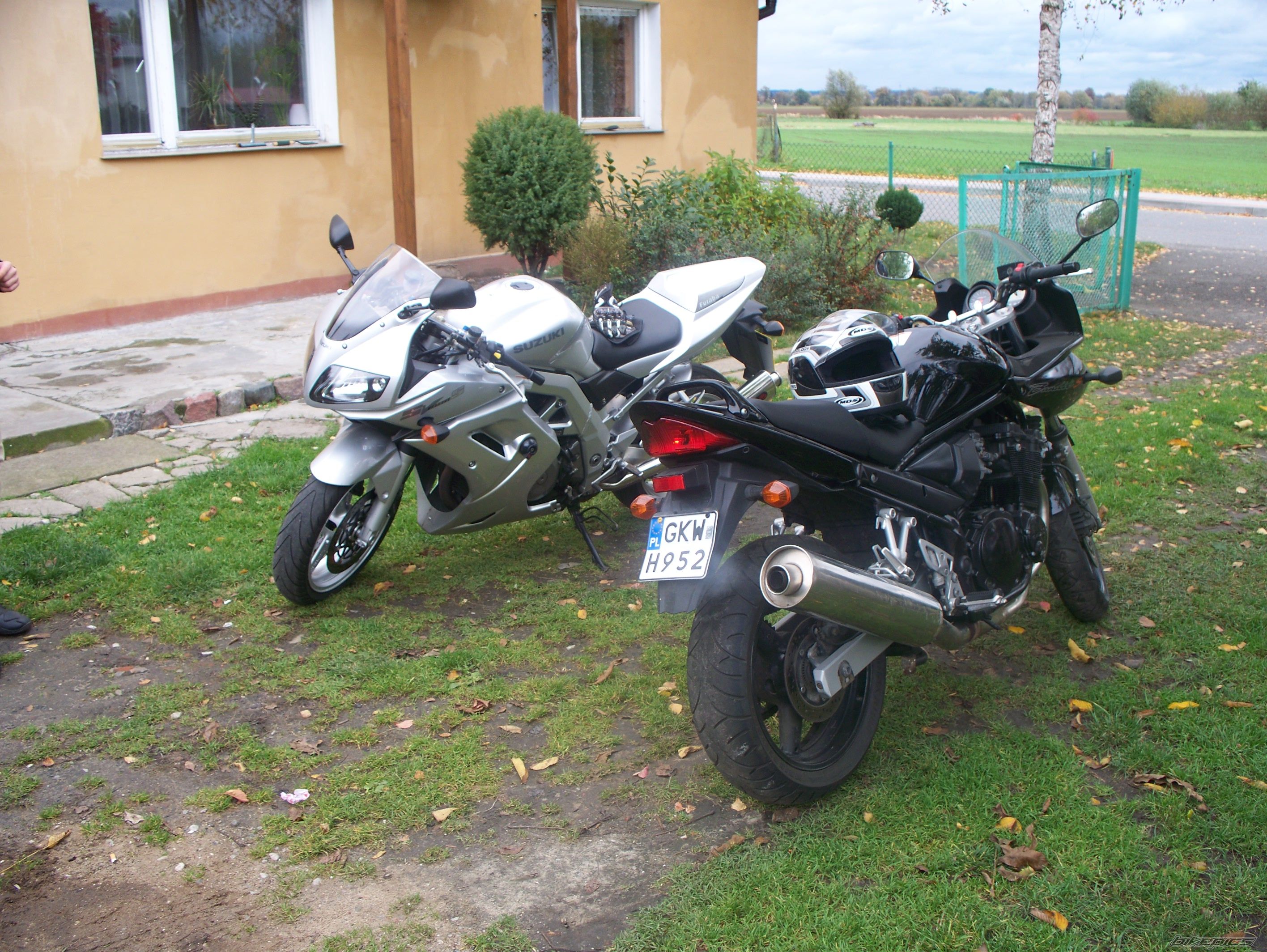 Photo 1589157