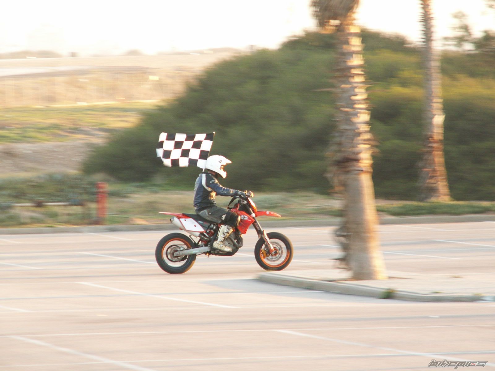 Bike Photo 1589175