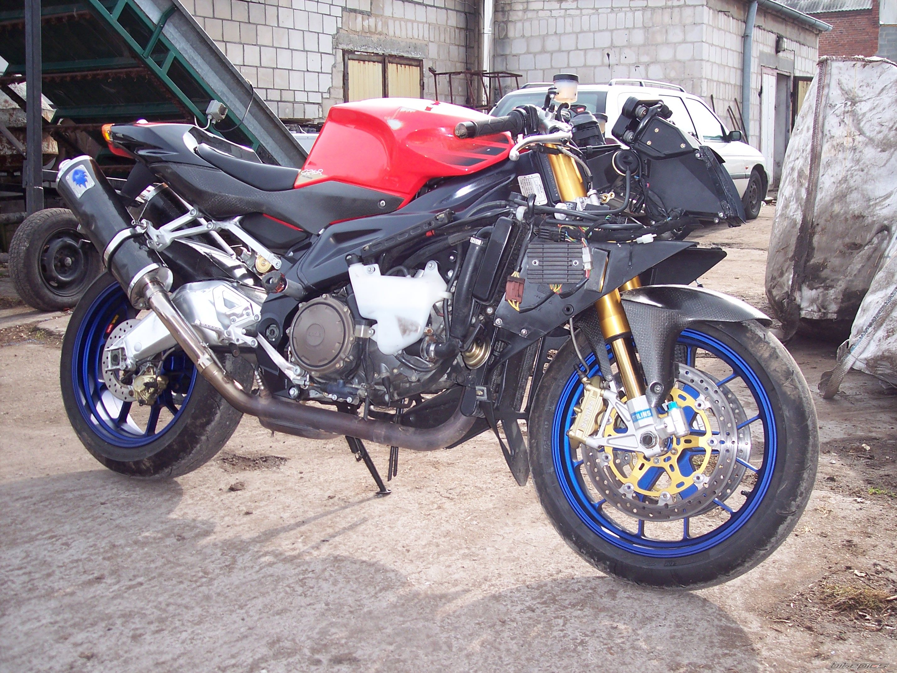 Photo 1589242