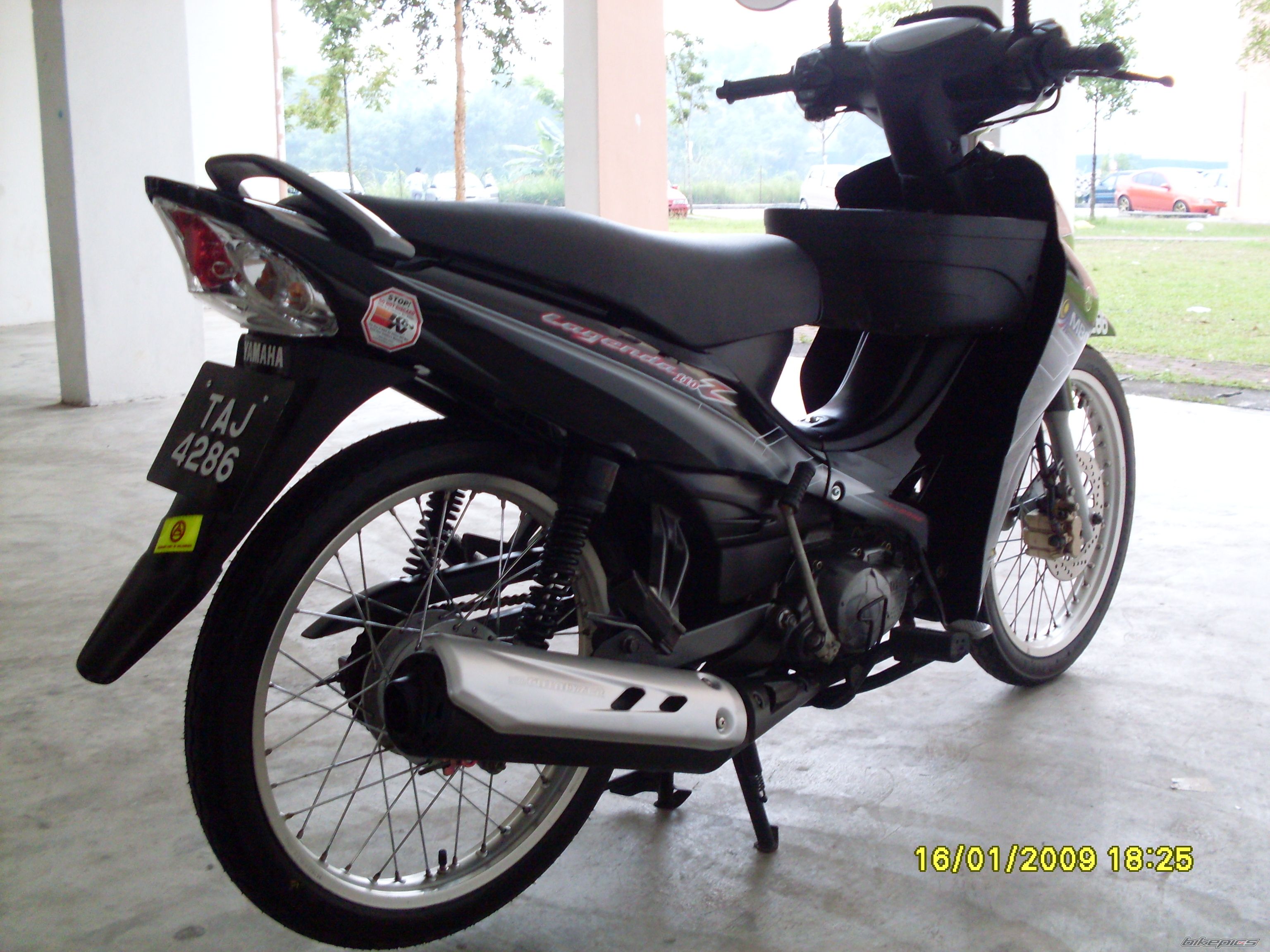 Photo 1589298
