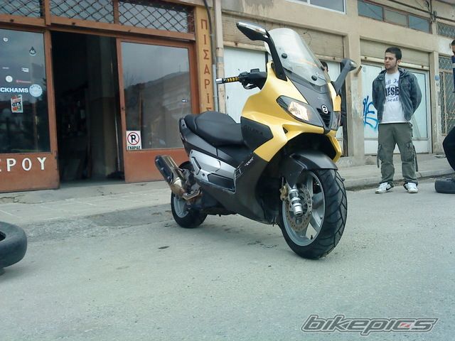 Photo 1589795