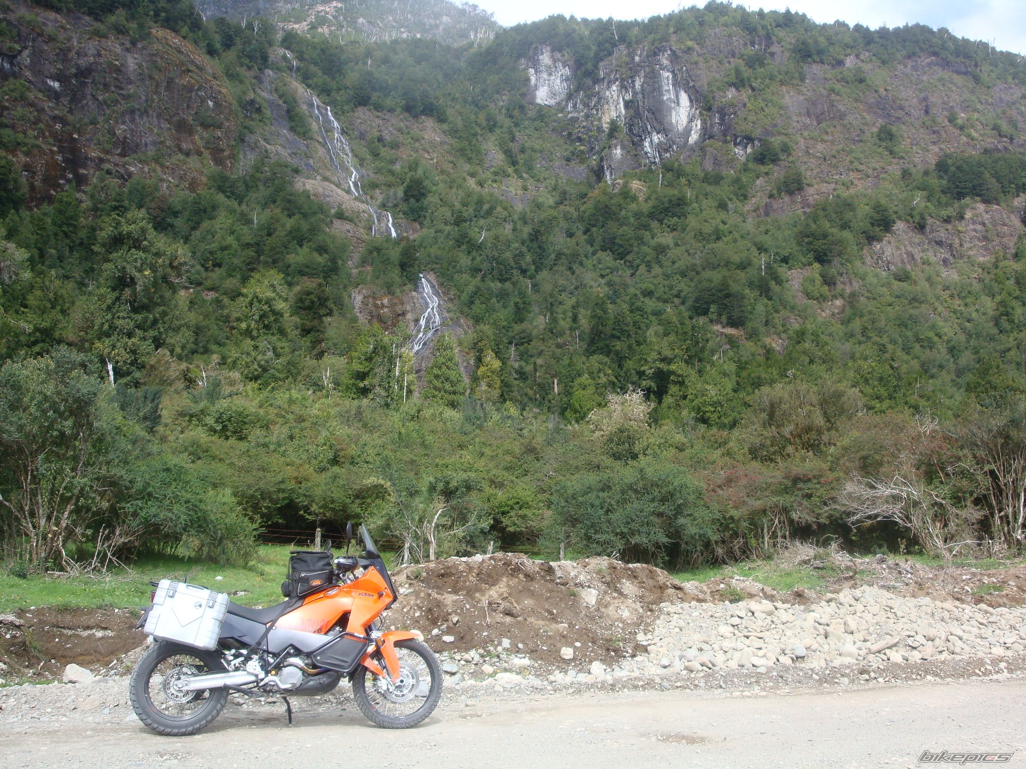 Photo 1589819